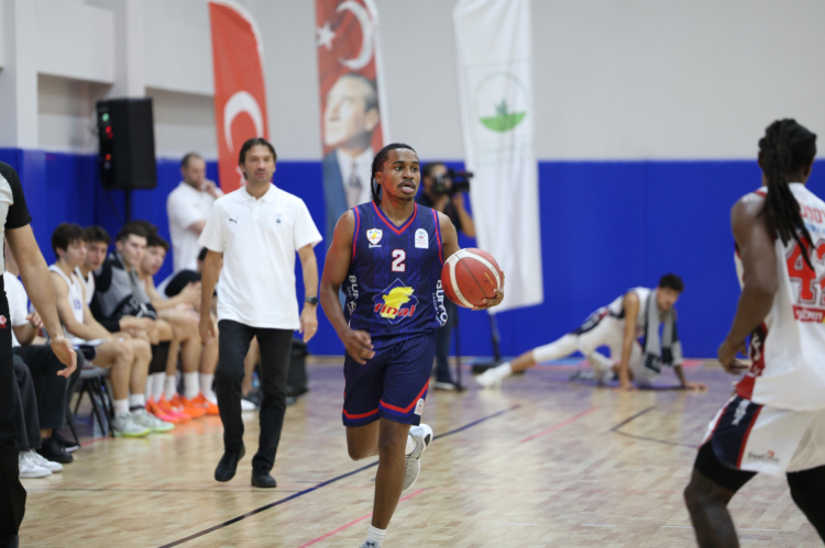 Bursa'da Basketbol Turnuvası Tamamlandı