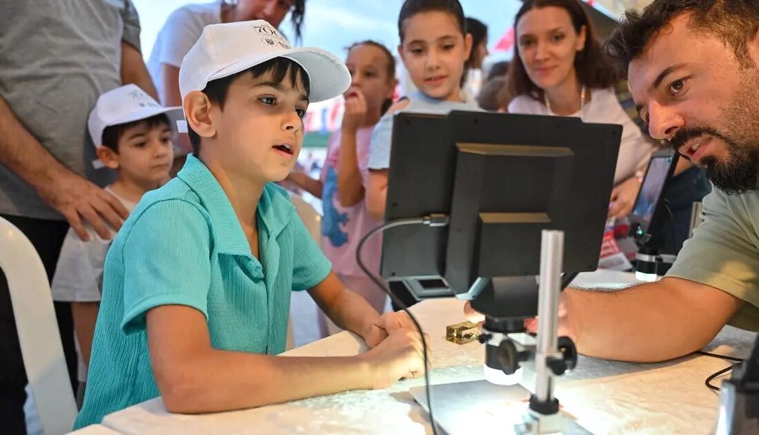 Bursa'da düzenlenen çocuk şenliği Yunus Park'ta gerçekleşti. Eğlenceli ve öğretici