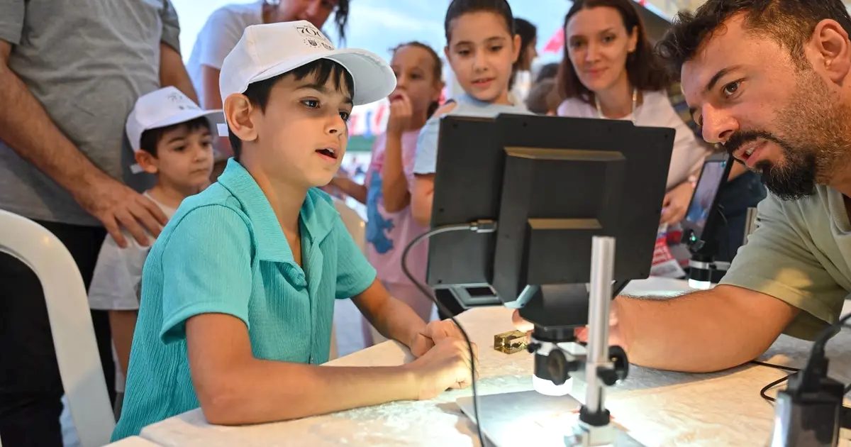 Bursa'da düzenlenen çocuk şenliği Yunus Park'ta gerçekleşti. Eğlenceli ve öğretici