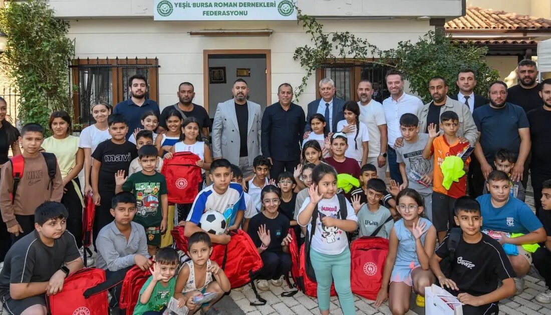 Bursa'da çocuklara yönelik ağız ve diş sağlığı etkinliği, uzmanlar eşliğinde