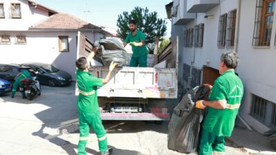 Bursa'da çöp evi temizliği gerçekleştirildi. Temizlik sürecimizle ilgili detaylar ve