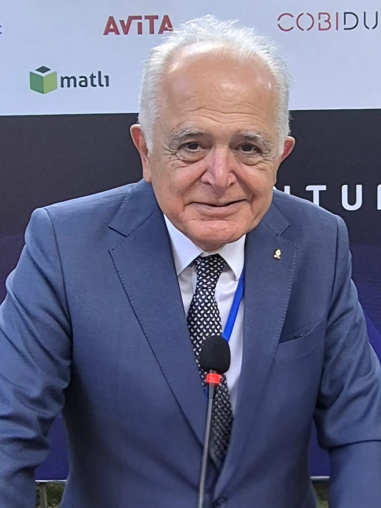 Bursa'da Eğitim ve Gelişim Zirvesi düzenlendi