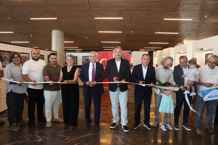 Bursa'da Fetih ve Spor Fotoğraf Yarışması sergisi