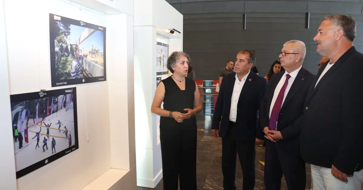 Bursa'da Fetih ve Spor Fotoğraf Yarışması sergisiyle tarihi ve sporun