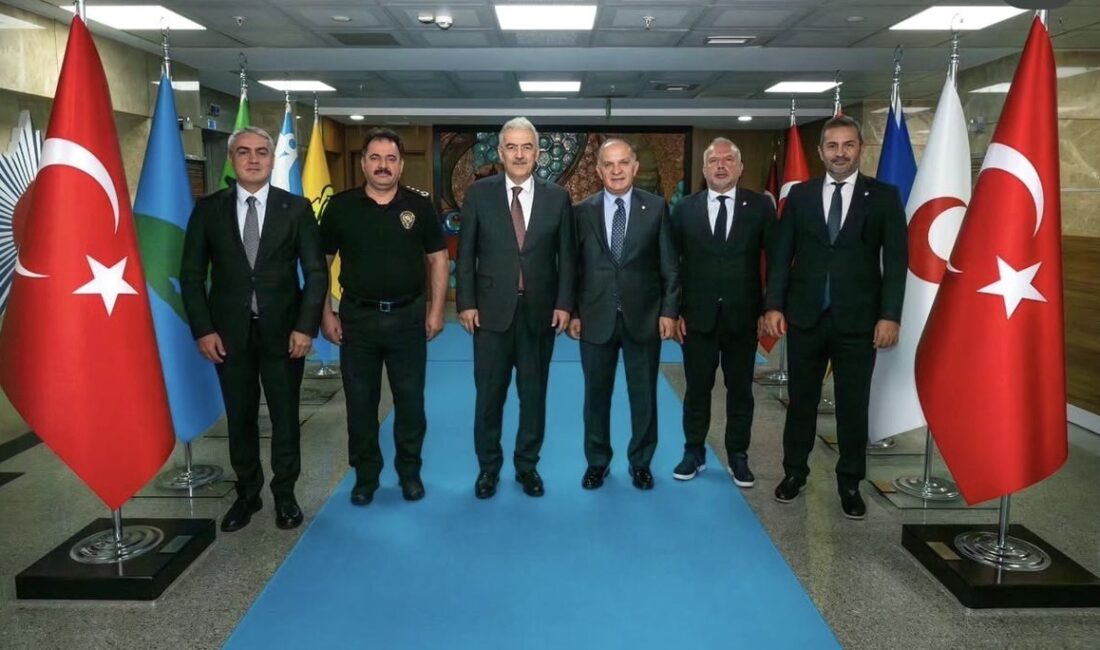 Bursa'da düzenlenen futbol güvenlik toplantısıyla, maç güvenliği ve düzeni sağlanması