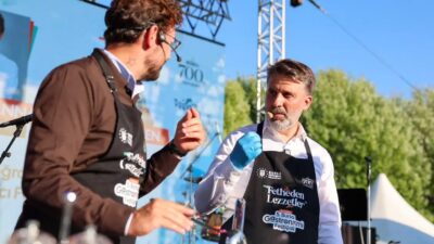 Bursa'da düzenlenen Gastronomi Festivali ile lezzet tutkunlarını bir araya getiren,