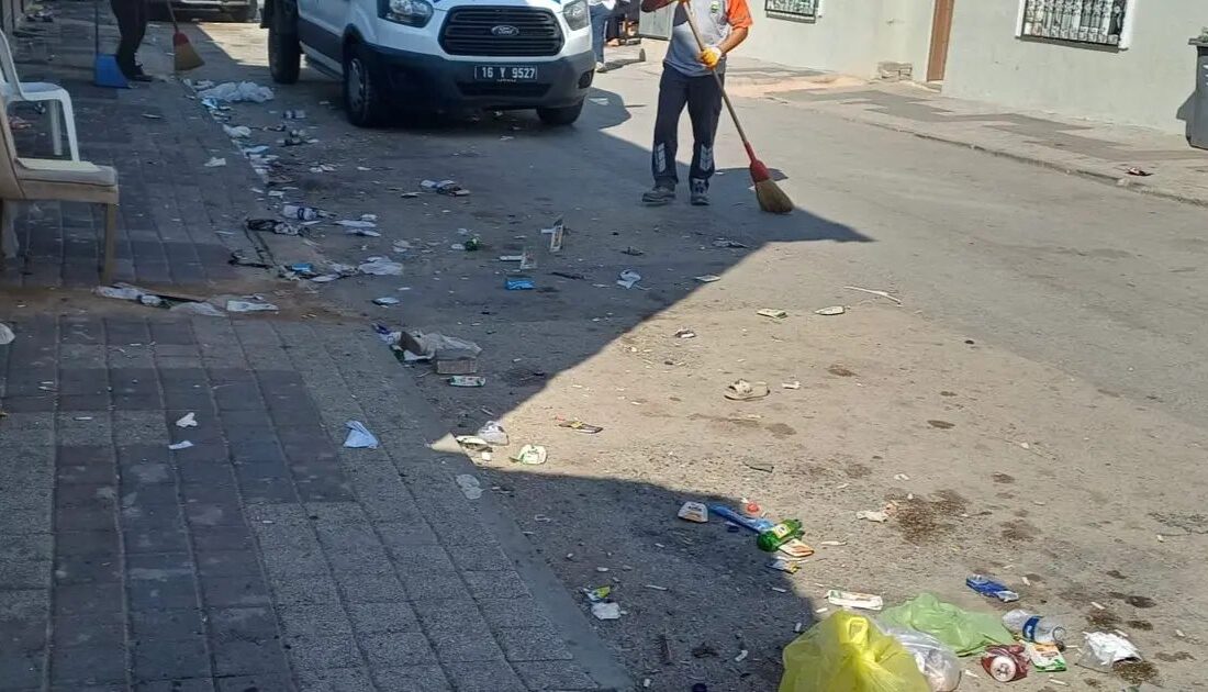 Bursa'da gece eğlencesi sonrası temizlik tepkisi, toplumun temizliğe verdiği önemi