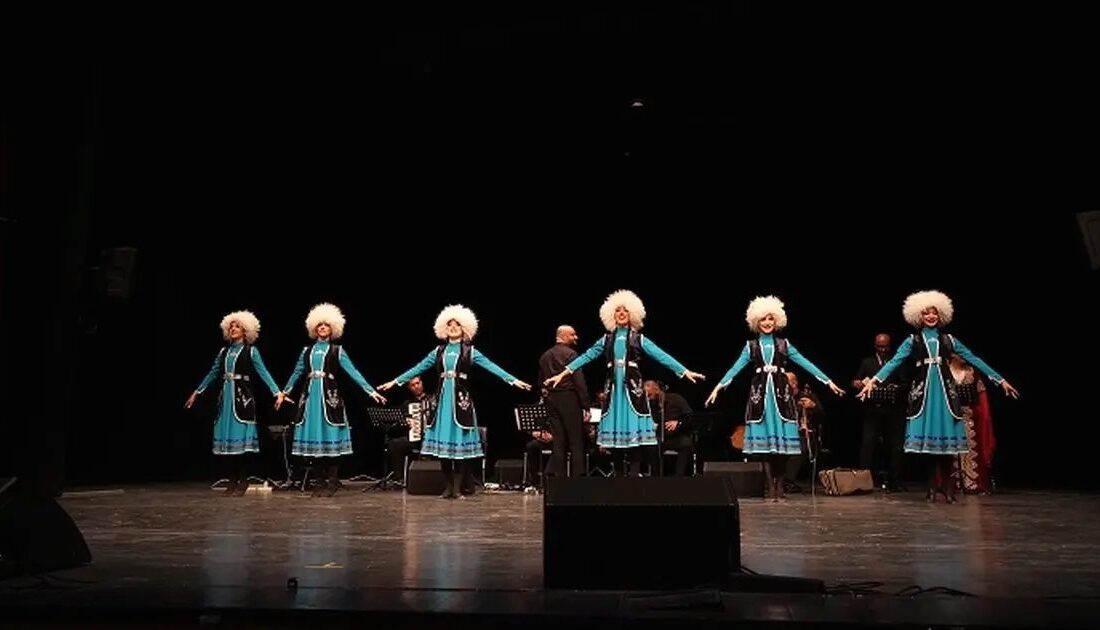 Bursa'da geleneksel sokak oyunları ve sanat atölyeleriyle kültürel mirası keşfedin.