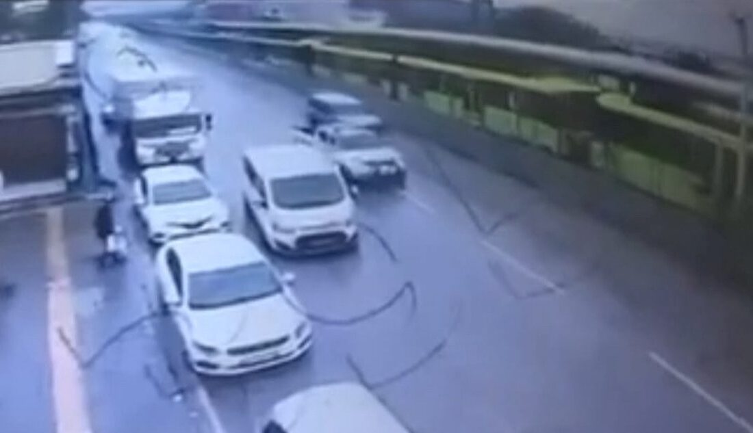 Bursa'da yaşanan iki trafik kazası sektörleri olumsuz etkiledi, gelişmeleri ve