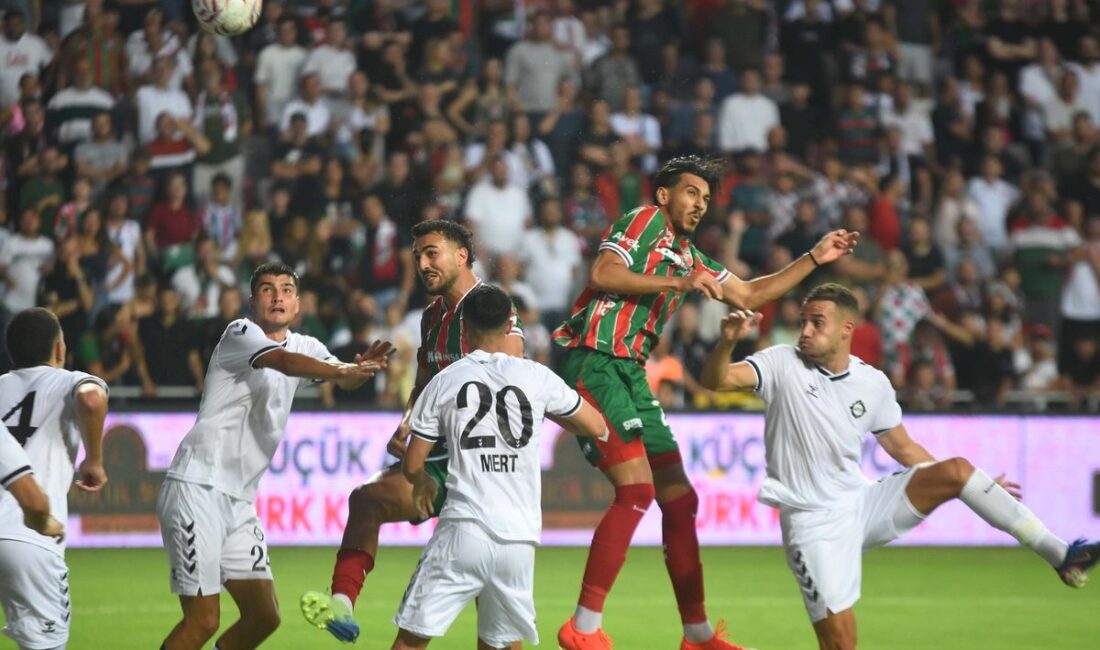 Bursa'da meydana gelen kaza sonucunda 3 kişi yaralandı. Olayla ilgili