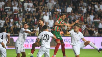 Bursa'da meydana gelen kaza sonucunda 3 kişi yaralandı. Olayla ilgili