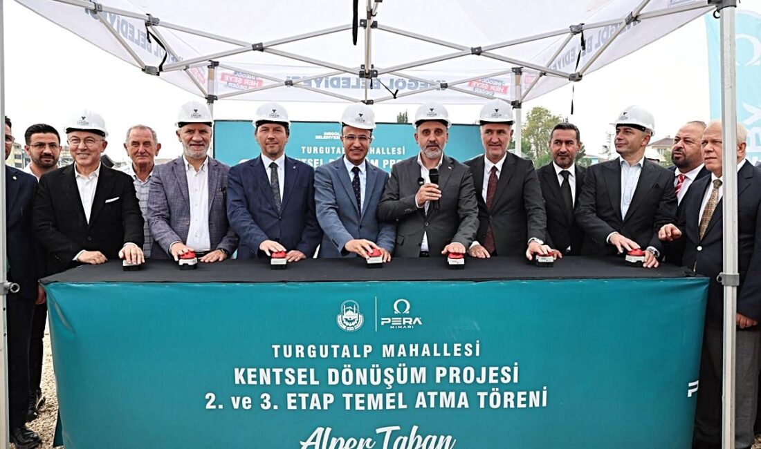 Bursa'da kentsel dönüşüm projesinin temeli atıldı. Şehirde dönüşüm ve gelişim