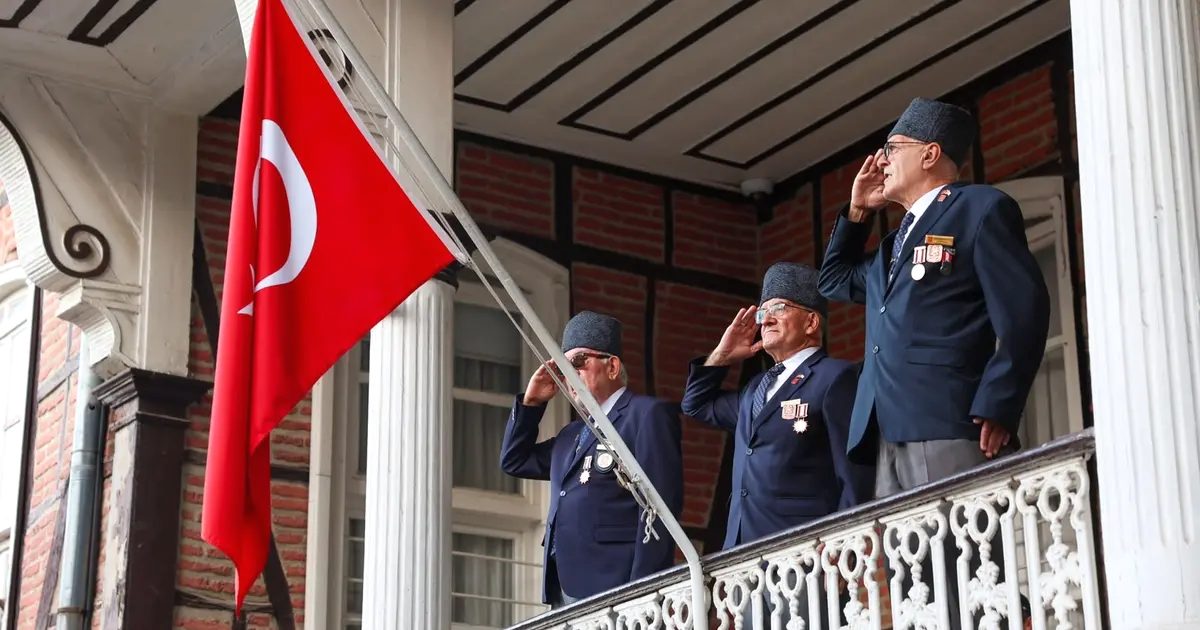 Bursa'da Kurtuluş Günü kutlamalarıyla tarihimiz ve kahramanlarımızı anıyoruz. Bu anlamlı