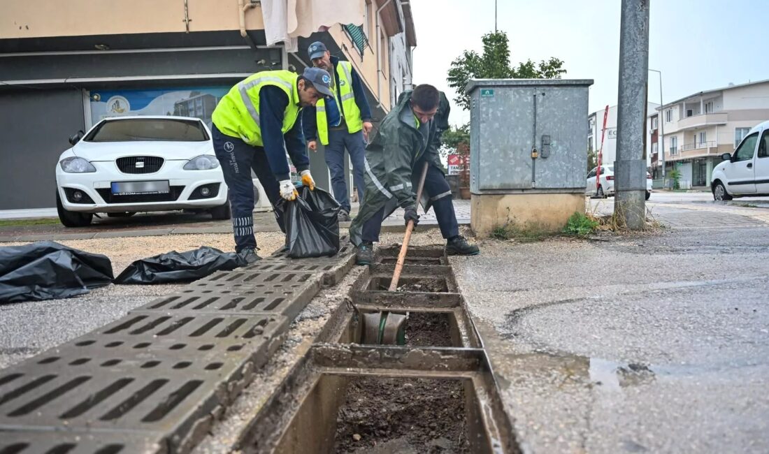 Bursa’da kuvvetli yağışlara karşı alınan önlemler, can ve mal güvenliğini