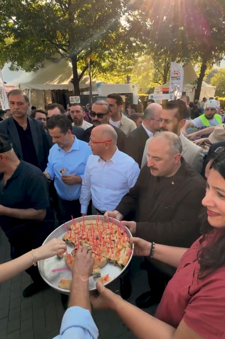 Bursa'da Milletvekilinden dikkat çeken hareket
