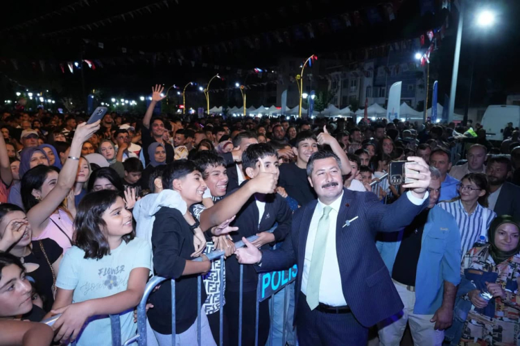 Bursa’da Muhtesem Festival Coşkusu