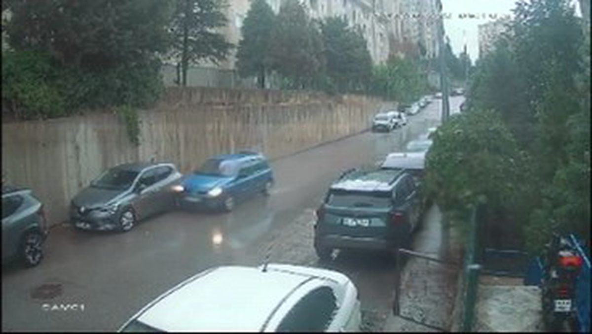 Bursa'da otomobil park alanında takla attı. Olayla ilgili detaylar, kazanın