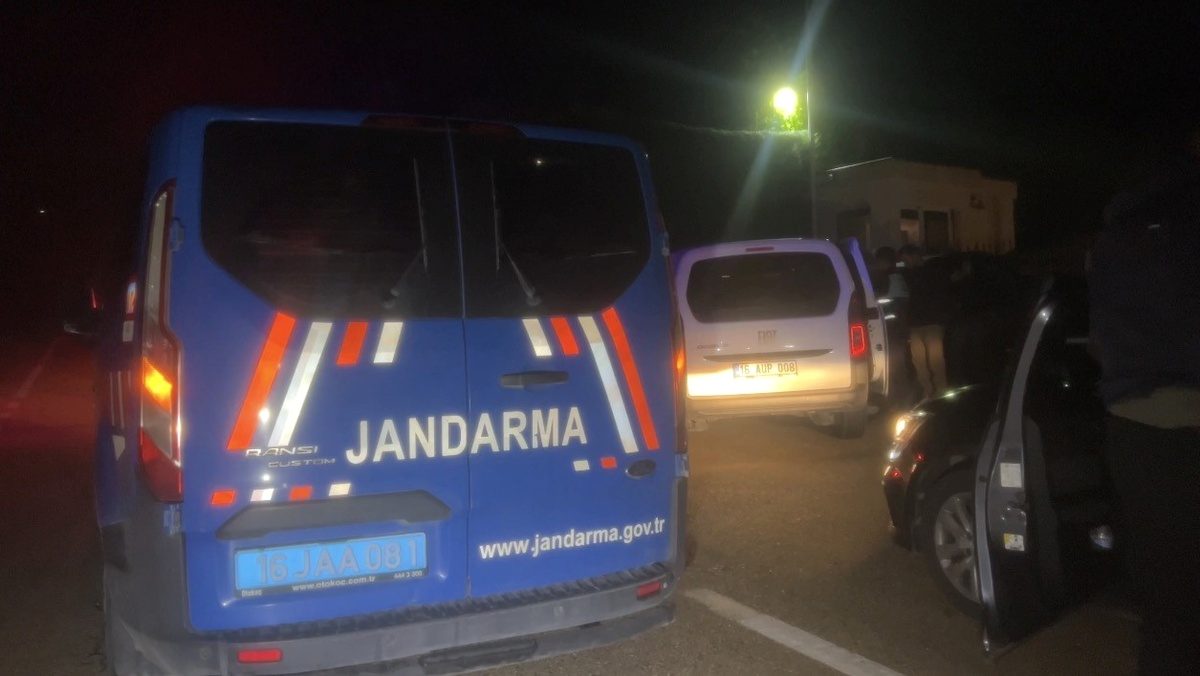 Bursa'da polisten kaçan sürücü yakalandı. Olayın detayları ve güvenlik güçlerinin