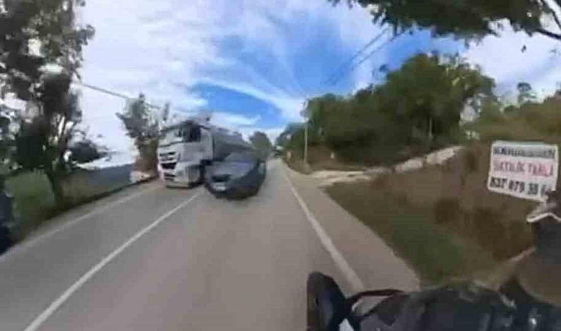 Bursa'da gerçekleşen sollama girişimi, trafikte ciddi bir faciadan dönerek dikkatli