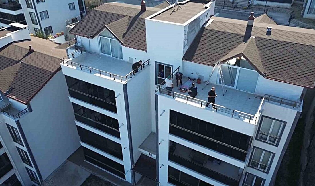 Bursa'da tadilat sırasında yaşanan olayda bir işçi yaralandı. Detaylar ve