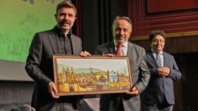 Bursa'da gerçekleşen tarih ve kültür söyleşisi, şehrin zengin tarihine ve