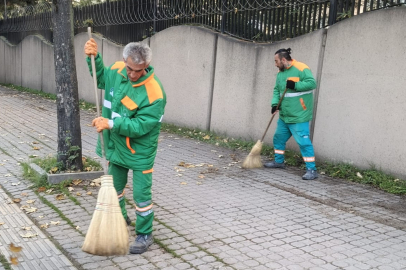 Bursa'da Temizlik Çalışmaları Artarak Sürüyor
