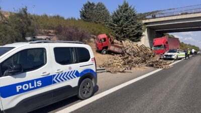 Bursa'da yaşanan trafik kazasında 1 kişi hayatını kaybetti. Olayla ilgili