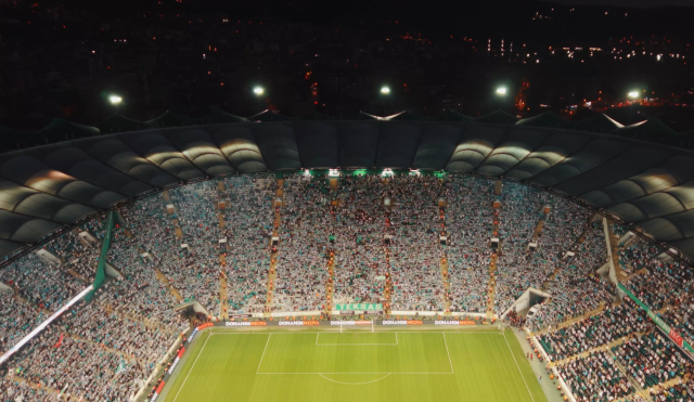 Bursa'da Tribünlerin Coşkusu Zirvede