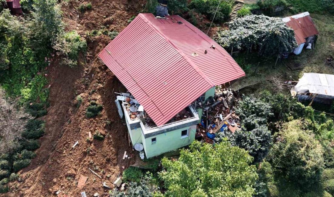 Bursa'da yoğun yağışlar sonucu yaşanan heyelanlar, bölge güvenliğini tehdit etmekte