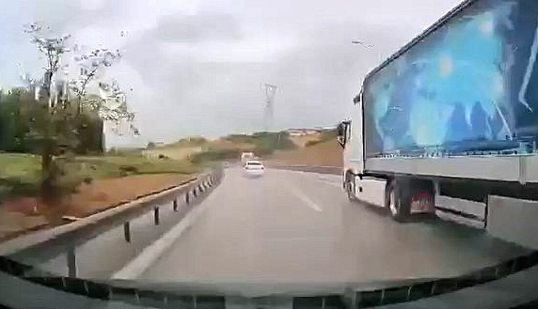Bursa'da yağışlı havada kontrollü sürüş sırasında meydana gelen kaza detayları