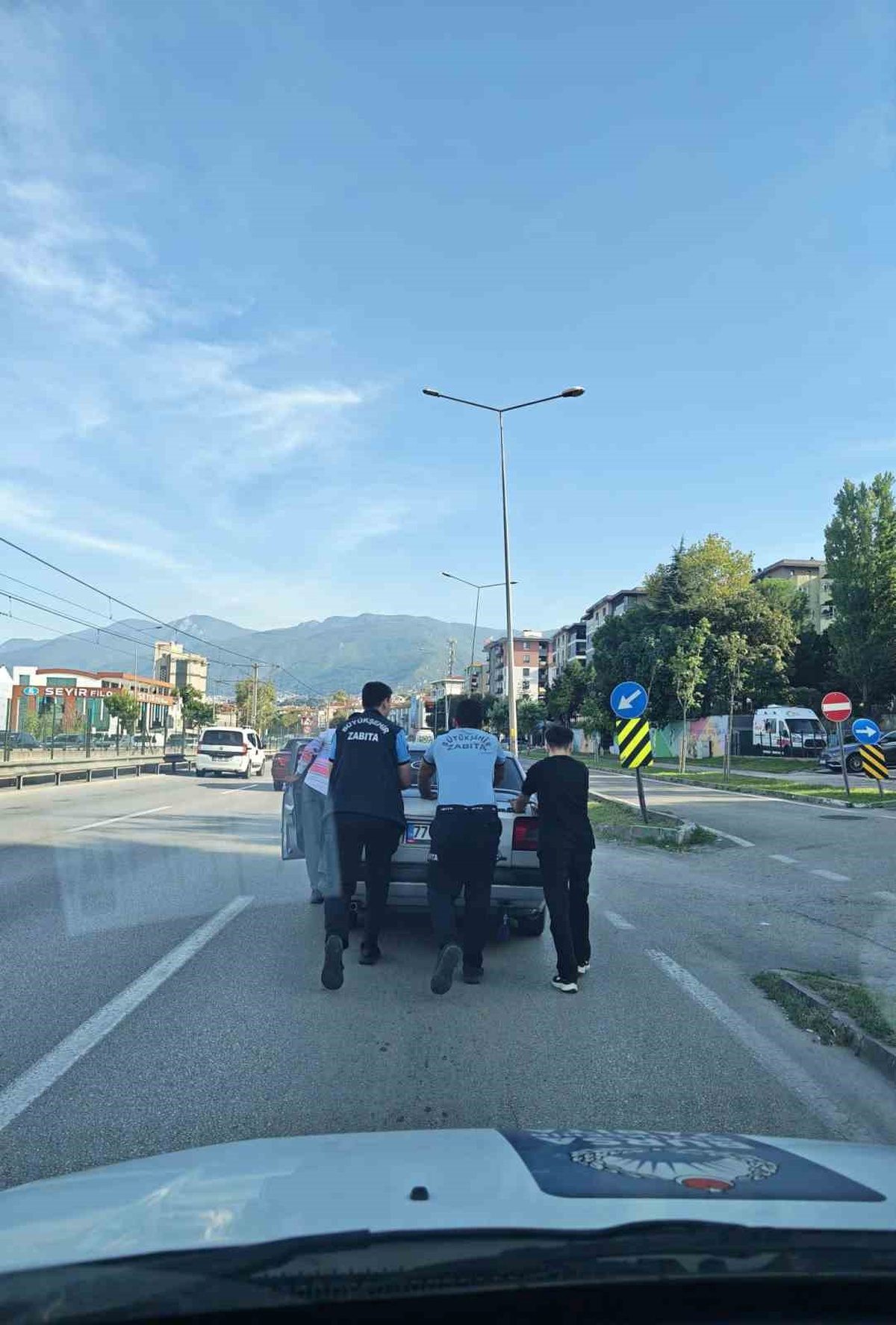 Bursa'da yakıt sorunu, zabıta desteği sayesinde hızlı çözüme kavuşturuldu. Yetkililer,