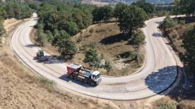 Bursa’da yol yenileme seferberliği başlatıldı. Kentte ulaşım altyapısının güçlendirilmesi ve