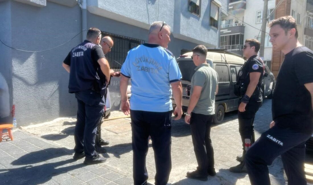 Bursa'da zabıtalar ile seyyar satıcılar arasındaki silahlı çatışma ve zabıta