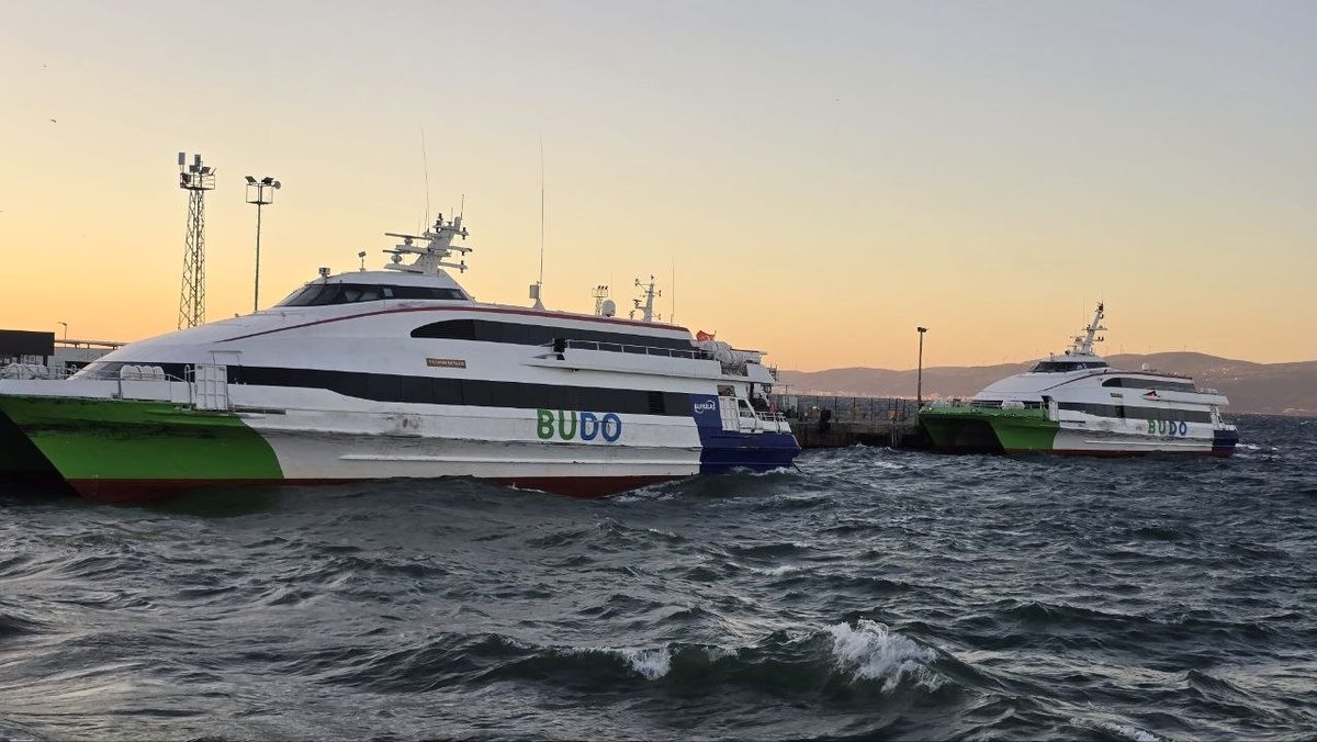Bursa'daki Deniz Otobüsü seferleri iptal edilmiştir. Güncel bilgileri resmi kaynaklardan
