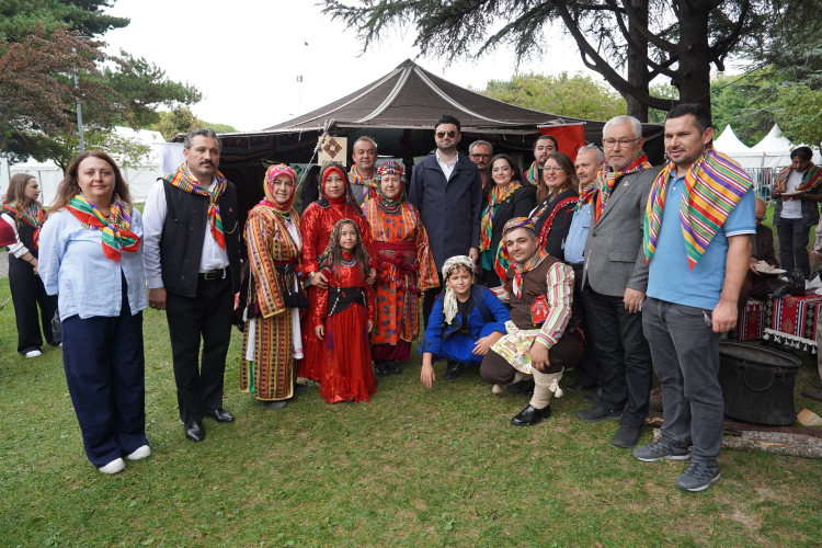 Bursa'daki Festivalde Yoğun İlgi ve Katılım