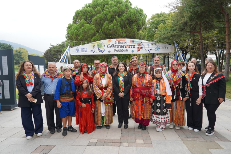 Bursa'daki Festivalde Yoğun İlgi ve Katılım