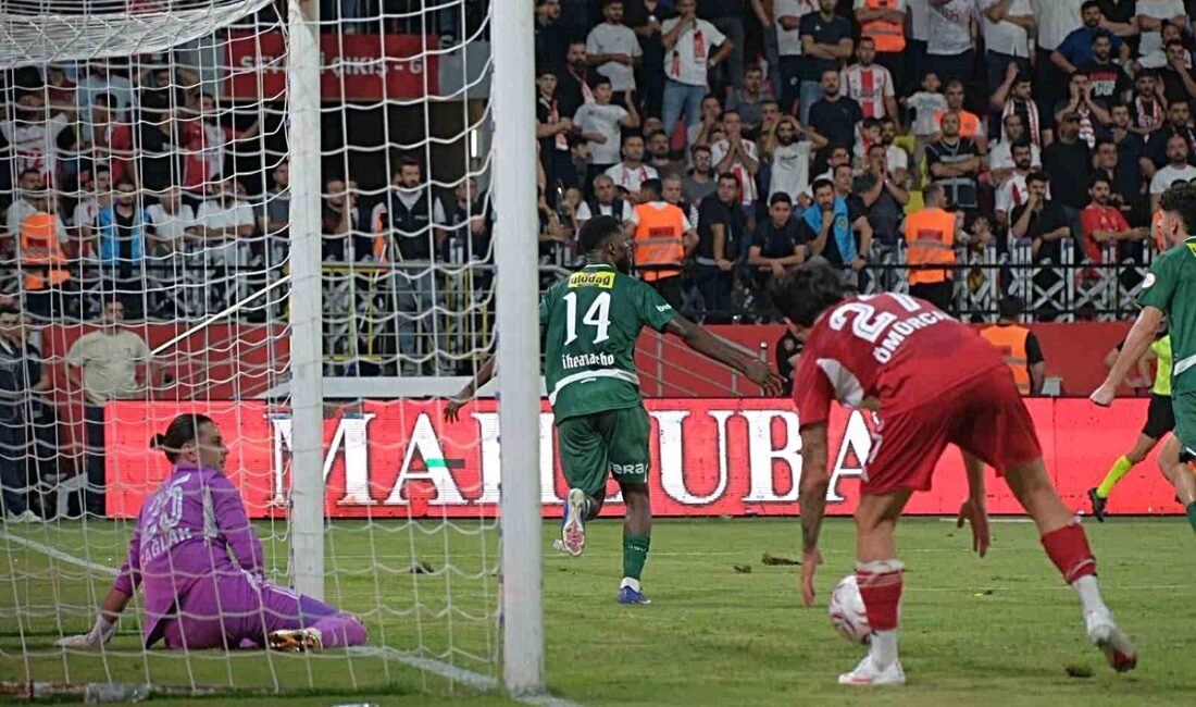 Bursaspor, Batman Petrolspor'u 2-1 mağlup ederek önemli bir galibiyet elde