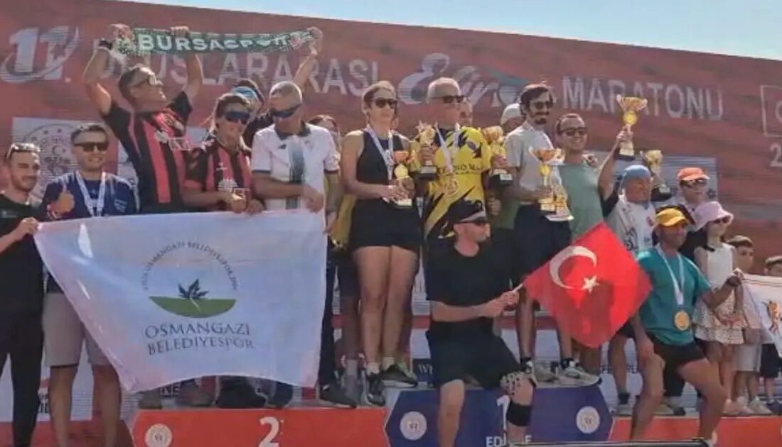 Edirne'de düzenlenen Uluslararası Yarı Maraton ile spor tutkunları büyük bir