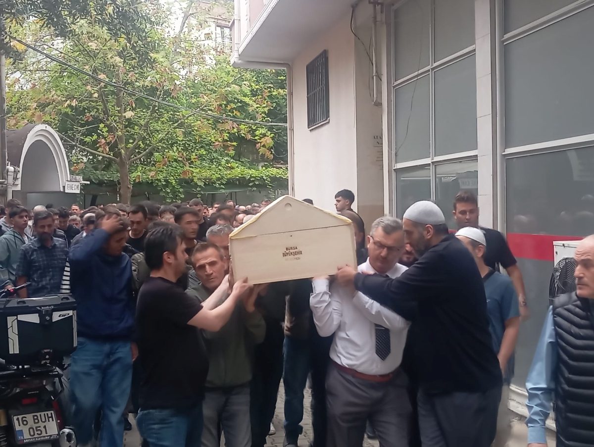 Gemlik'te gerçekleşen motosiklet kazası sonrası üzücü ölüm bildirildi. Detaylar ve