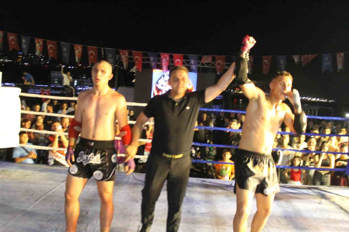Gemlik'te gerçekleşen Muaythai Şampiyonluk Gecesi, heyecan ve başarı dolu özel