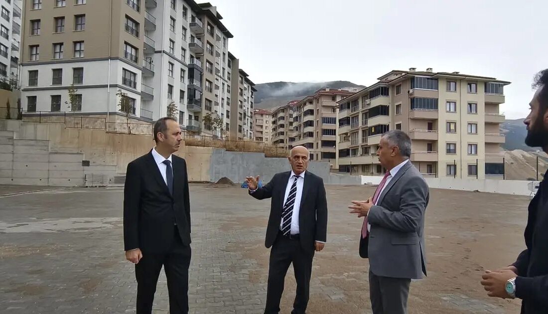 Gemlik'te öğrenci yatırımlarını inceleyerek eğitim sektöründeki gelişmeleri ve projeleri yakından