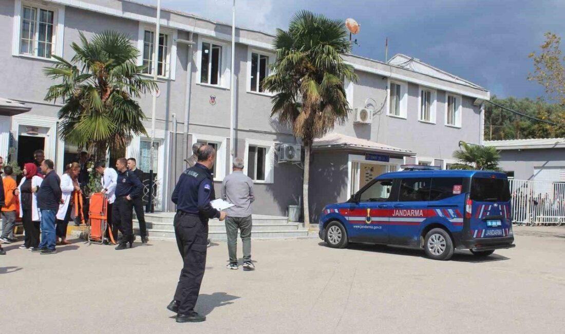 Gemlik'te gerçekleştirilen Olağanüstü Hal Tatbikatı, güvenlik ve hazırlık seviyesini artırmak