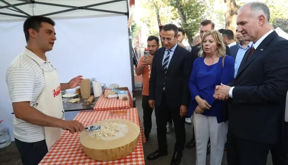 İnegöl Gastronomi Festivali başladı. Lezzetleri keşfedin, etkinliklere katılın ve İnegöl'ün