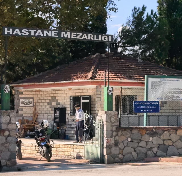 İnegöl Mezarlığında Kanlı Kavga