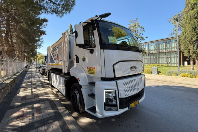 İnegöl'de Elektrikli Çöp Toplama Aracı Testi