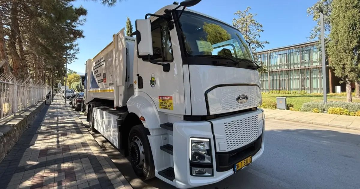 İnegöl'de elektrikli çöp toplama aracı testi ile sürdürülebilir temizlik çözümlerinin