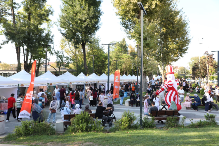 İnegöl’de Gastronomi Festivali Sürüyor
