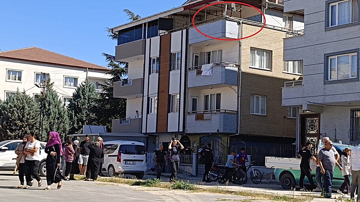 İnegöl'de genç bir kadın, balkonüstünden düşerek hayatını kaybetti. Olayla ilgili