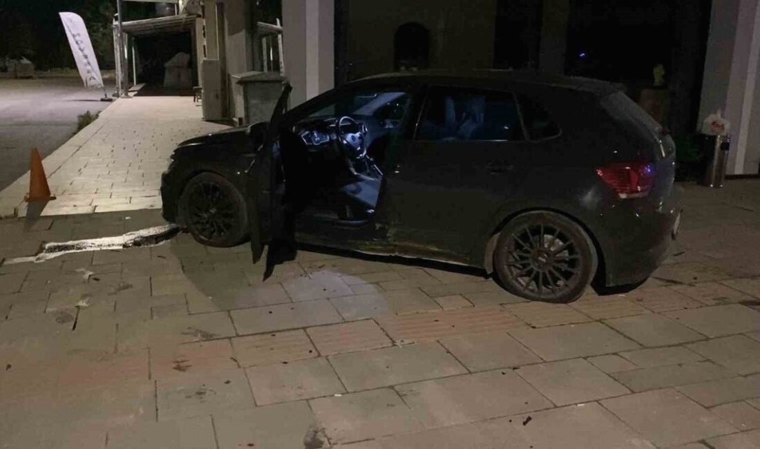 İnegöl'de otomobilin kaldırıma çıkmasıyla ilgili detaylı bilgi, olayın sebep ve
