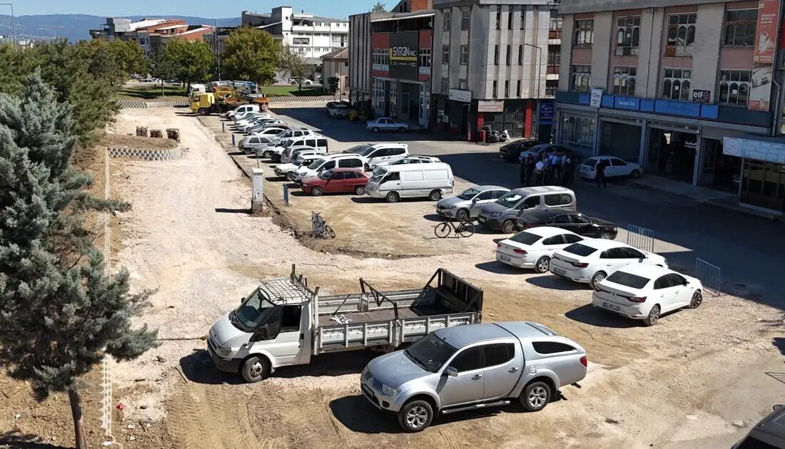 İnegöl'de otomobil park alanı genişletiliyor. Bu proje, ulaşım konforunu artırmak